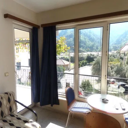 Hotel apartamentowy Deniz